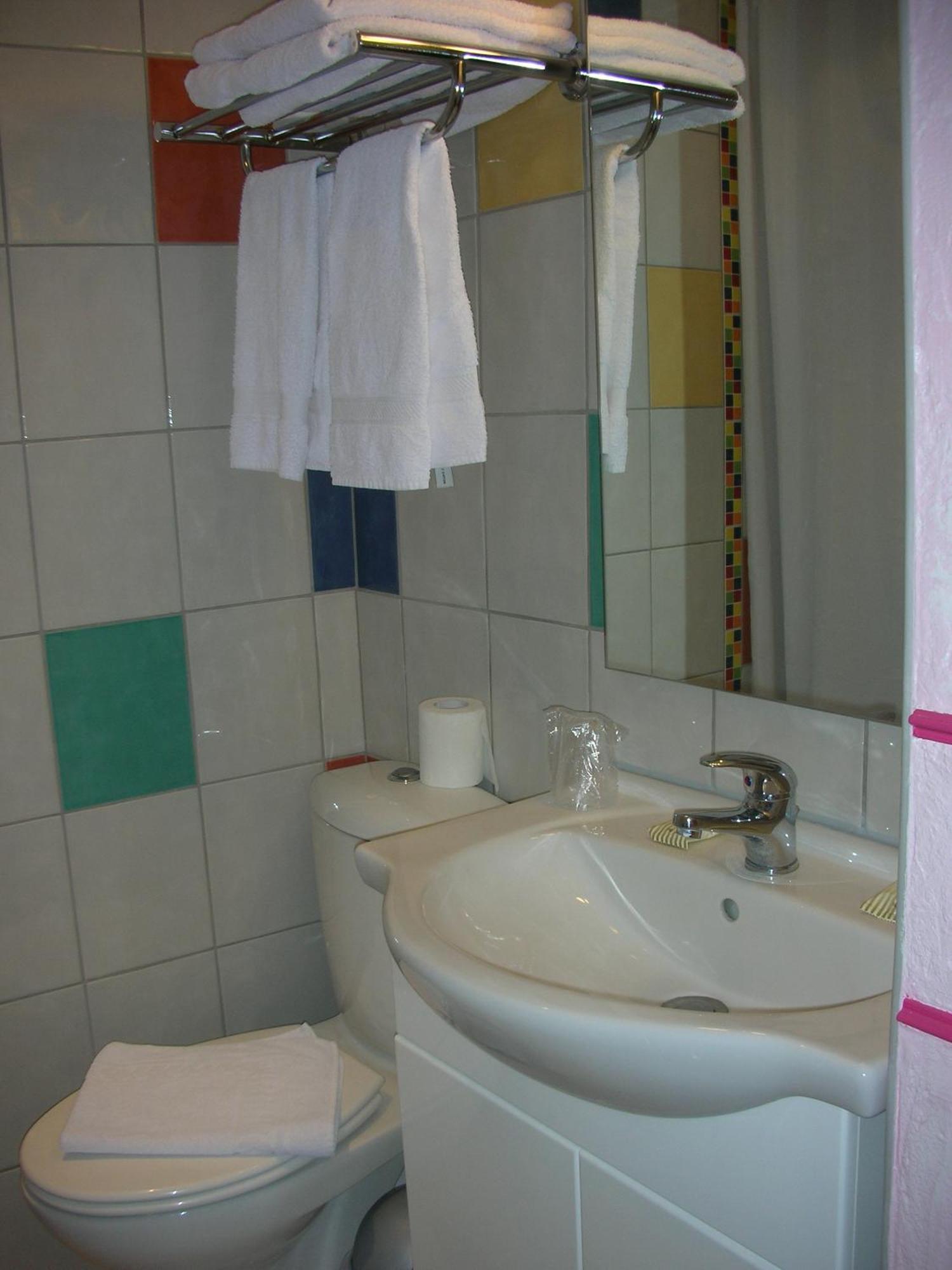 Hostellerie Le Mirabeau Peyrolles-en-Provence ภายนอก รูปภาพ